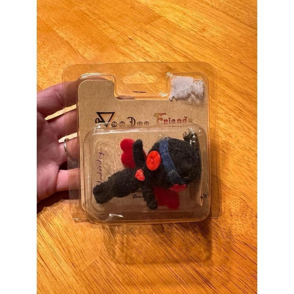 VooDoo Friends Underdog Keychain NIB